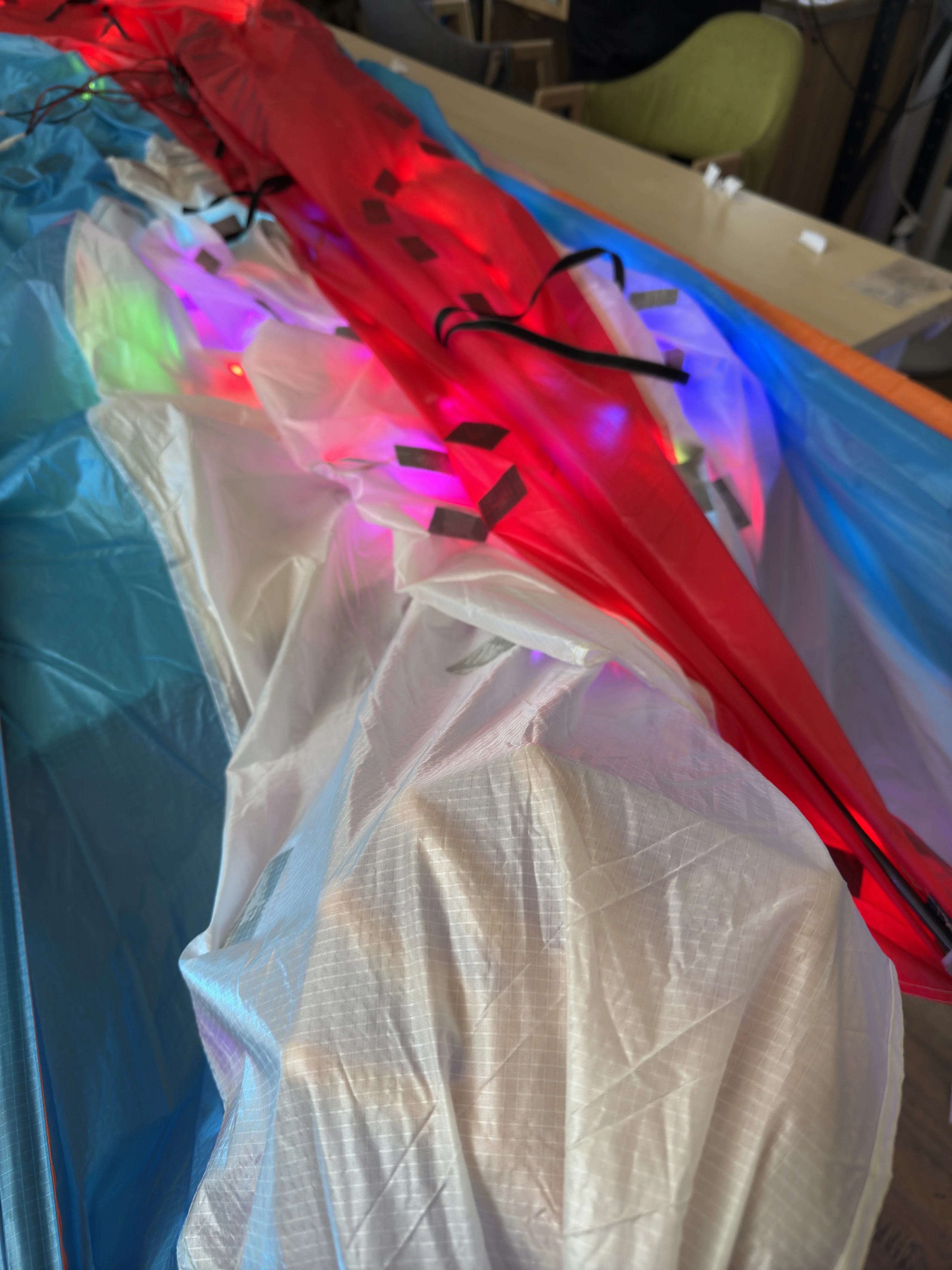 dddz 6 square big triangle night led airplane ripstop nylon delta kite military 544 umbrella fabric delta night kite with lights 6 DDDZ 6 square Big Triangle night LED airplane ripstop nylon delta kite military 544 umbrella fabric delta night kite with lights 6