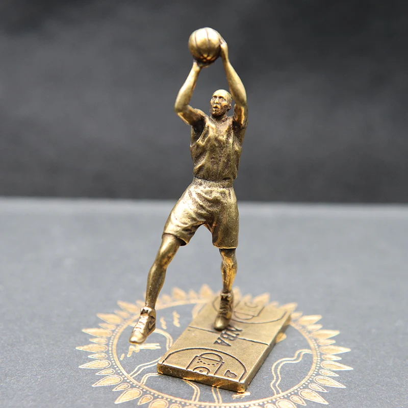 Retro Brass Basketball Superstar Figurines Hot Character Small Statue Desktop Ornament Home Decoration Crafts Fans Souvenir Gift