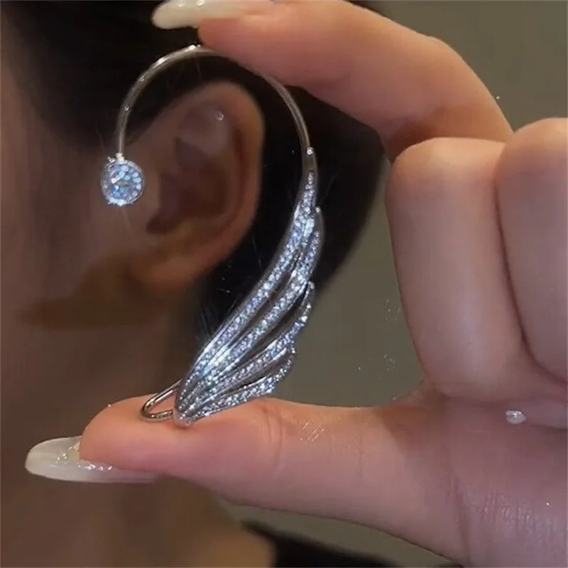 Korean Elf Butterfly Ear Cuff Without Piercing Clip Earrings for Women Elegant Sparkling Zircon Crystal Ear Clip Wedding Jewelry