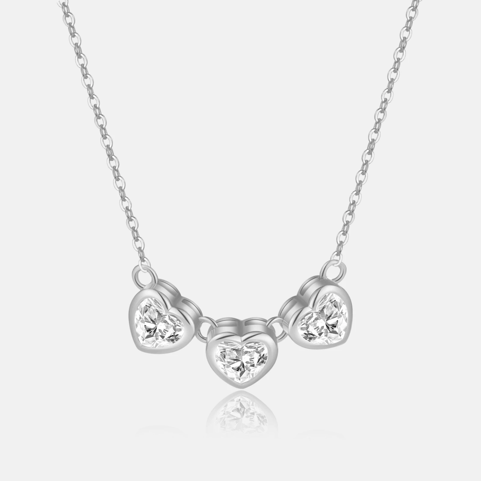 

Кулон в виде сердца из серебра 925 пробы с цирконом