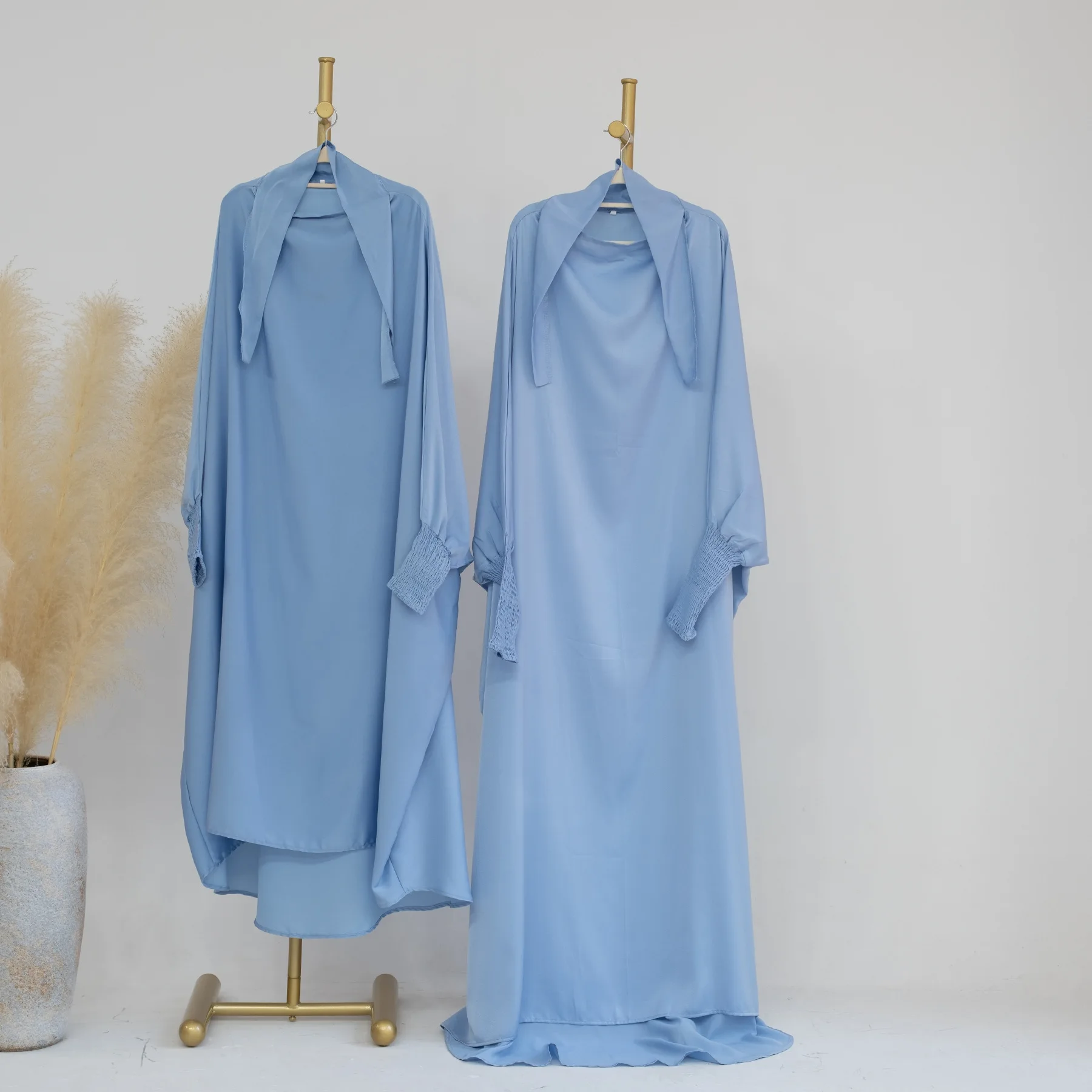 

Eid Hooded Muslim Women and Girls Long Khimar Maxi Dress Turkey Hijab Arab Kaftan Islamic Gown Prayer Garment Robe Ramadan Abaya