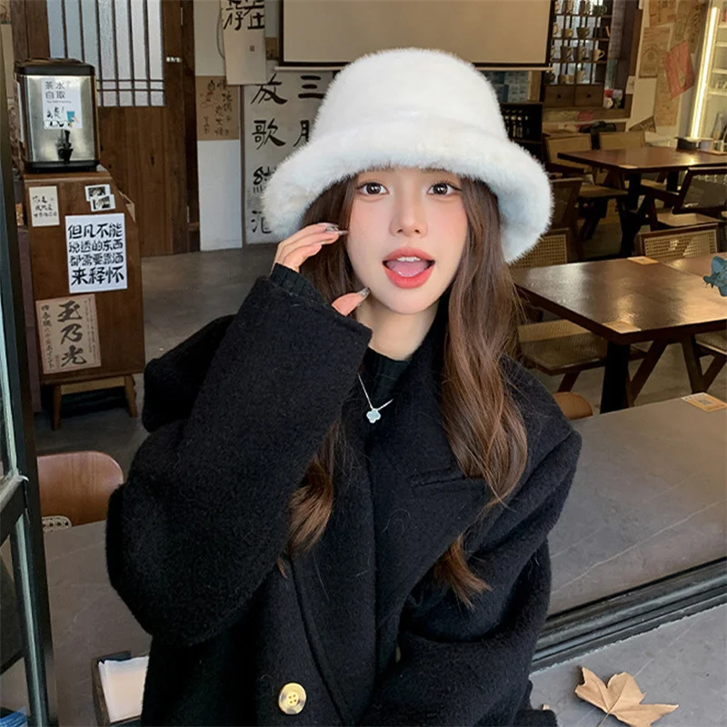 Fashion Fluffy Faux Fur Bucket Hat For Women Luxury Plush Fisherman Hat Warm Winter Thicken Cold Snowy Day Panama Cap