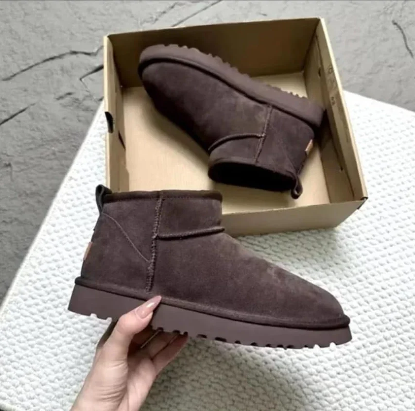 2026 Nuovi stivali classici ultra mini con plateau in pelle scamosciata di lana Comfort Pantofole invernali da donna in pelliccia K98 ‮ 34-53 Uova SeziS