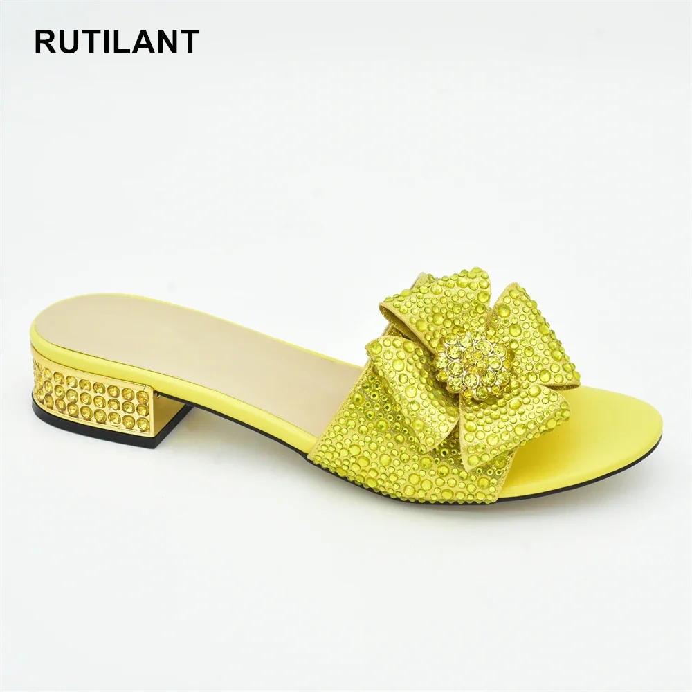 

New Arrival Luxury Women Shoes Decorated with Rhinestone Women Sandals Slip on Shoes for Women Italy Design African Party Pumps