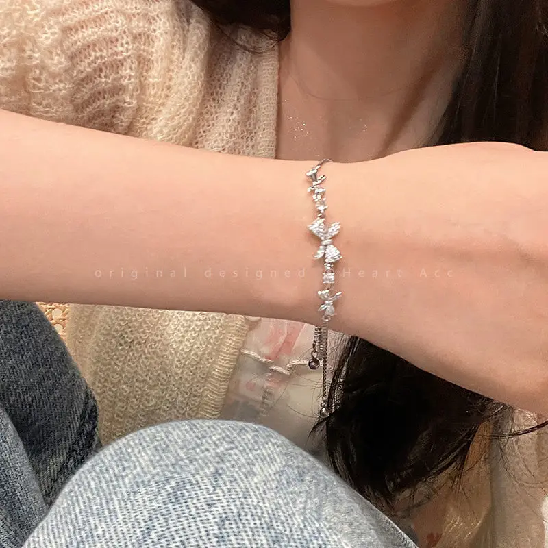 Women's Silver Bracelet with Shiny Crystals