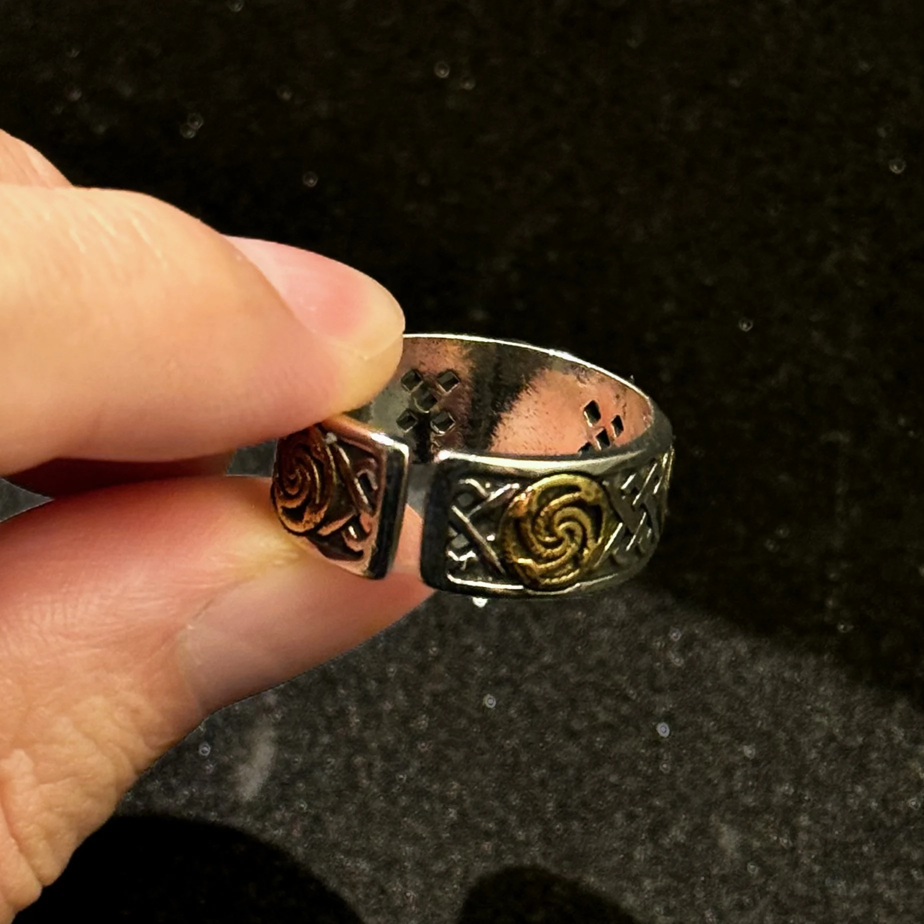Retro Keltischer Dara-Knoten und Spiralmuster, verstellbarer offener Ring für Herren, versilbertes Kupfer, Punk, Gothic, edgy, Schmuckzubehör – Detail 6