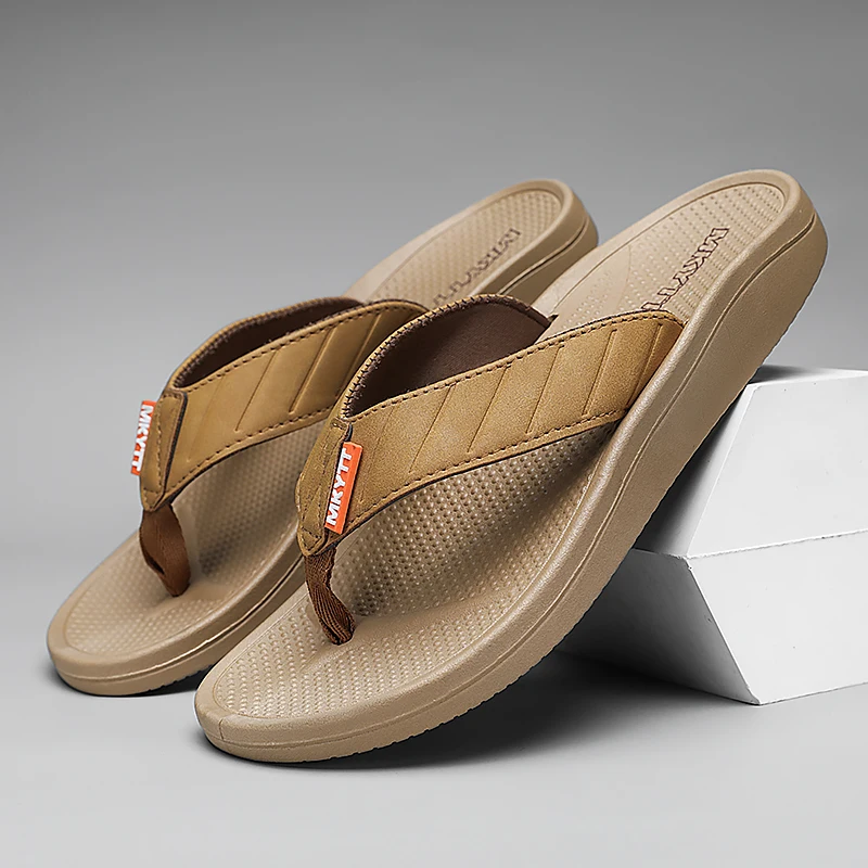 Thick Platform Eva Flip Flops Men's 2025 Outdoor Summer Clip Anti Slip Beach Sandals Youth Comfortable Minimalist Men's Slippers