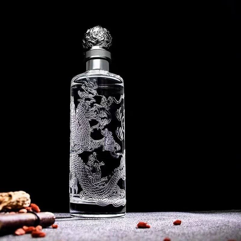 dragon engrave 500ML Round shaped Chinese Zodiac whiskey decanter for Liquor Scotch Bourbon