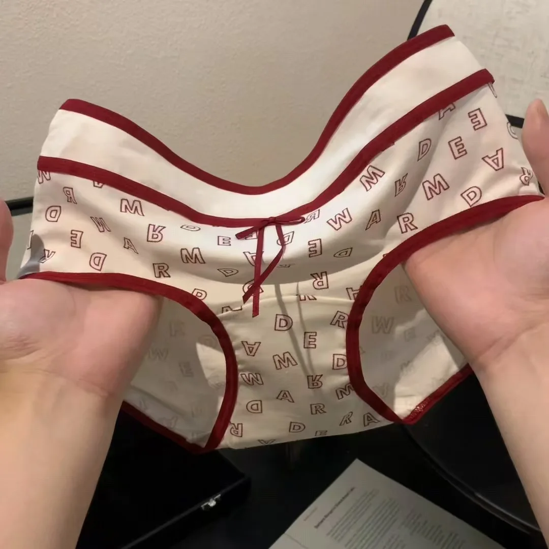 Red Pure Cotton Comfortable Breathable Mid-Waist Wedding Underwear for Women Christmas Style Lucky Year Underpants