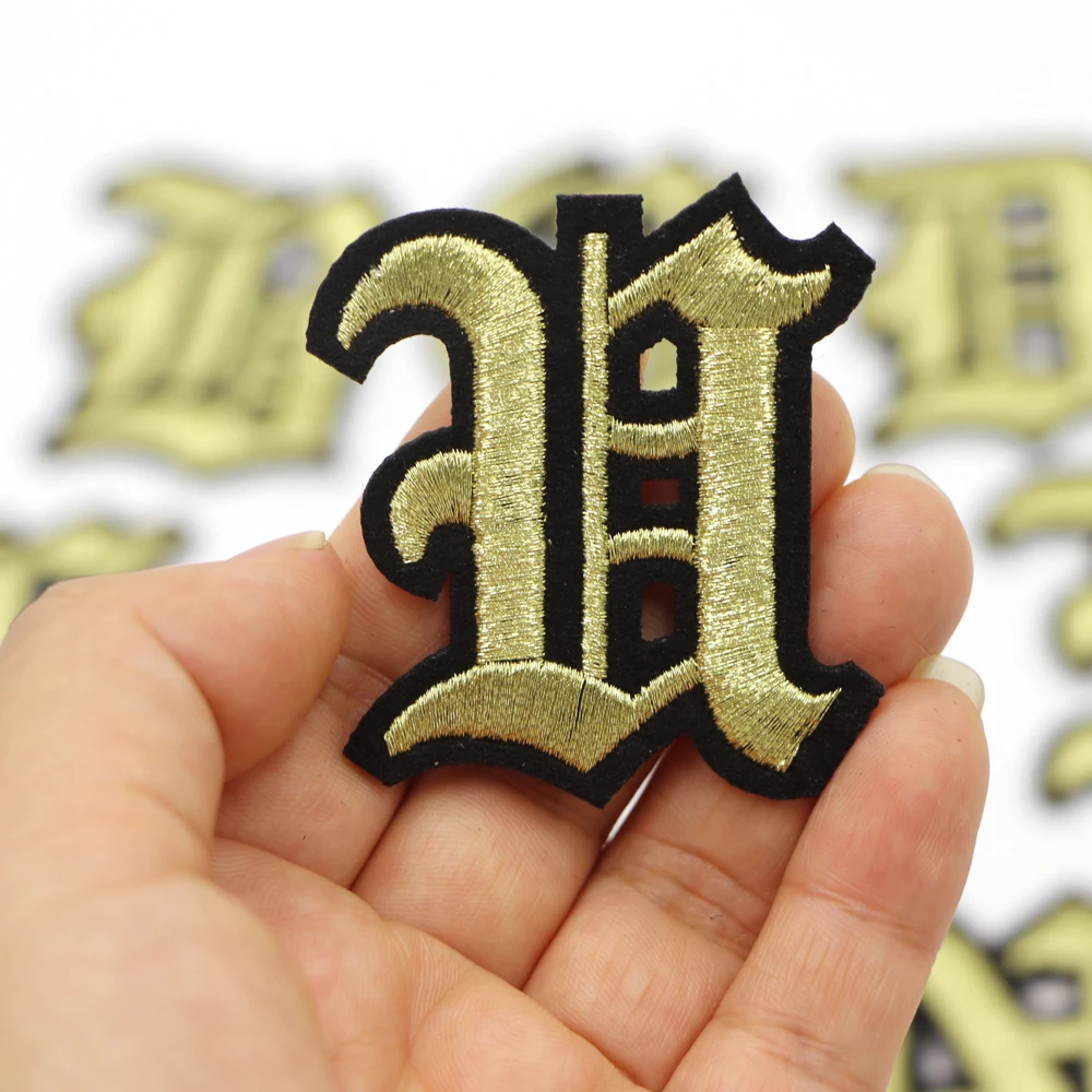 1PC Goldene Griechische Buchstaben Stickerei Patches Eisen Auf Buchstaben Patch A-Z Patch Gestickte Patch Nähen Auf Patch für Kleidung Name Diy – Detail 23