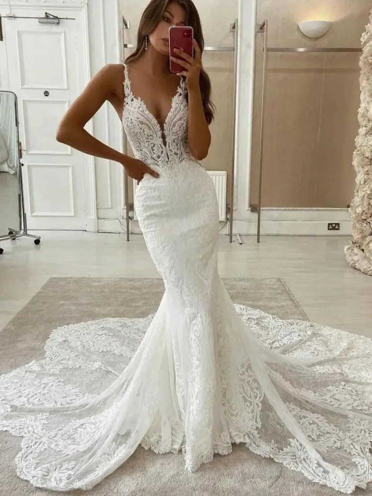 Lace Mermaid Wedding Dresses Sweep Train Spaghetti Straps Made Plunging V Neck Beach Wedding Gown Vestidos