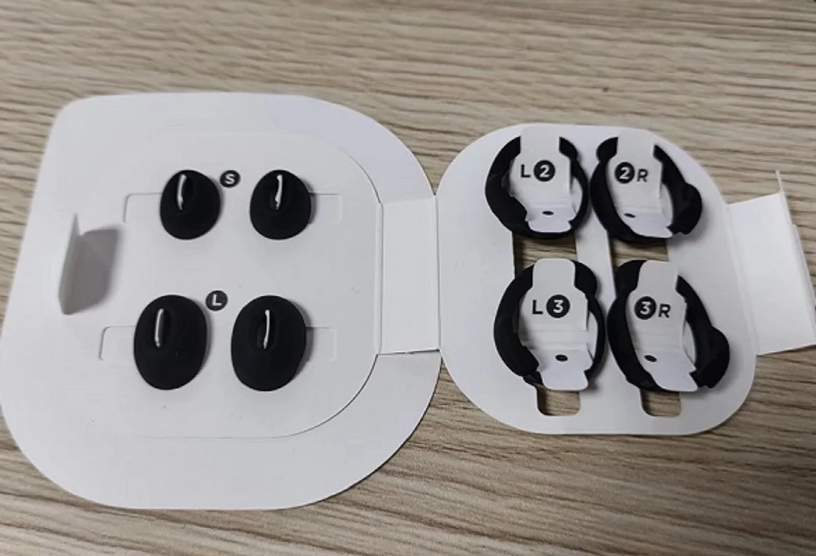 100% オリジナルスペアキット交換用イヤーチップイヤーバッド