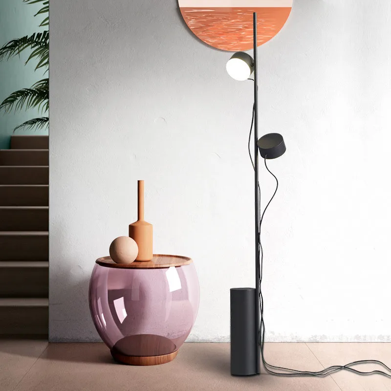 

LED floor lamp modern creative 2 head living room bedroom lamp Nordic simple black hotel B&B floor lamp