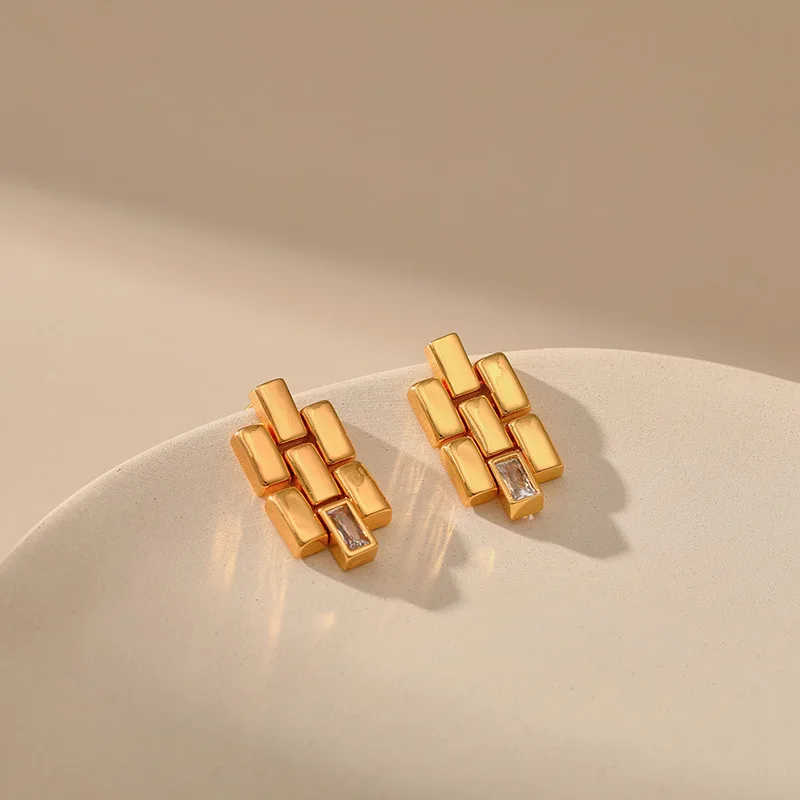 Geometric Metal Splicing Women's Stud Earrings