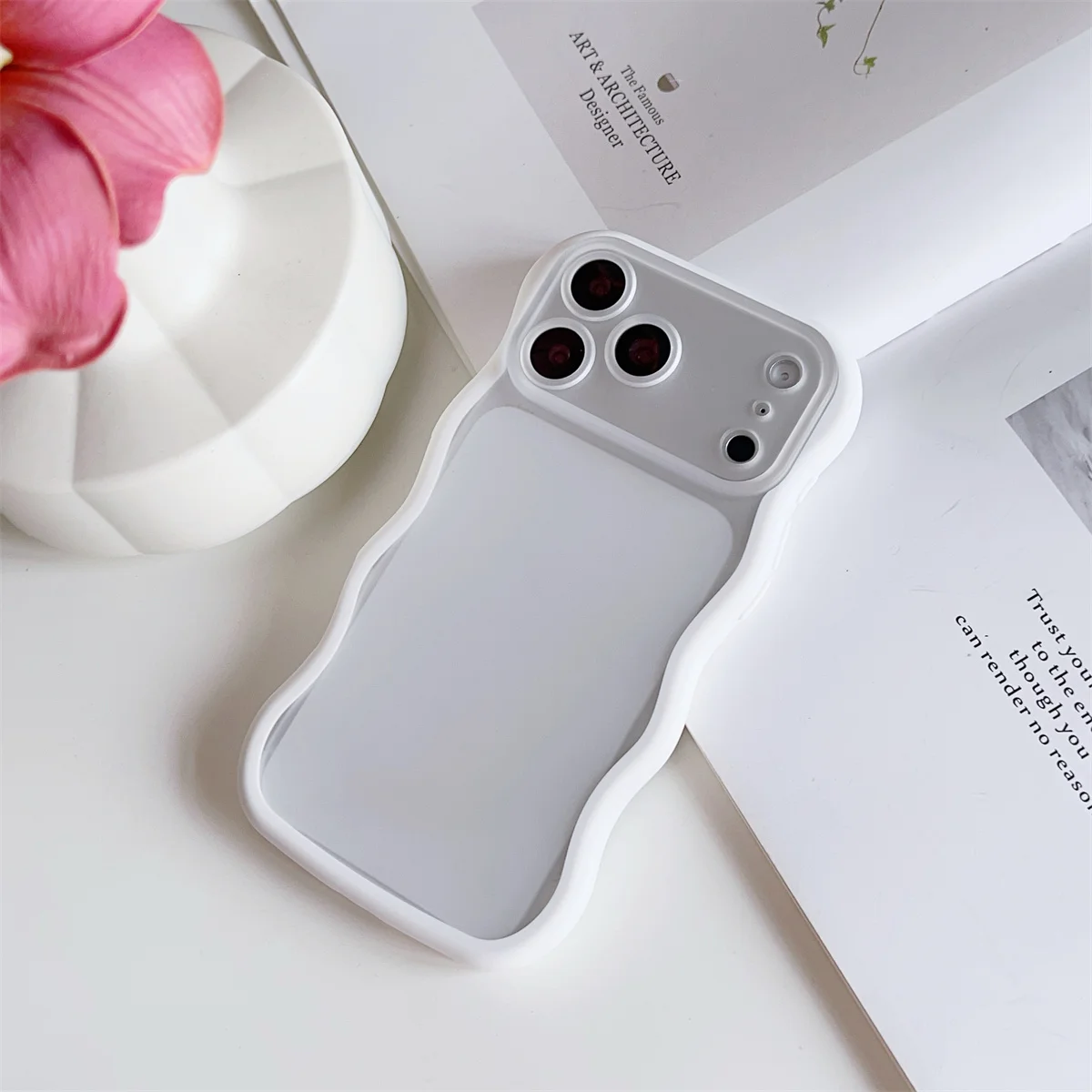 Enhanced Shockproof Transparent Wave Mobile Phone Case with Anti-Loss Protection