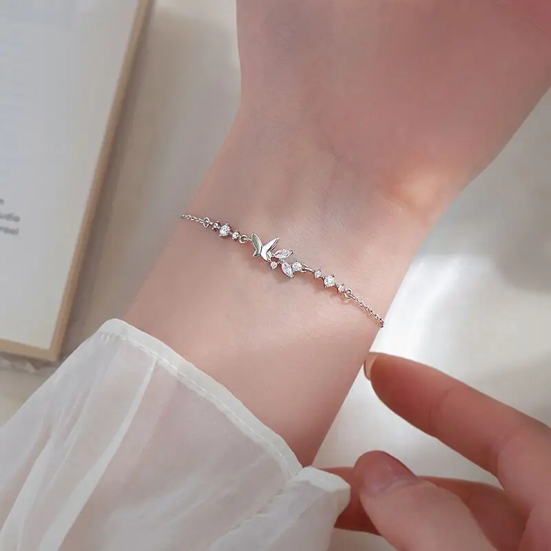 

S925 Sterling Silver Sweet Butterfly Bracelet Designed by Female Crowd, Summer Luxury Friend High Grade Feel Handicraft