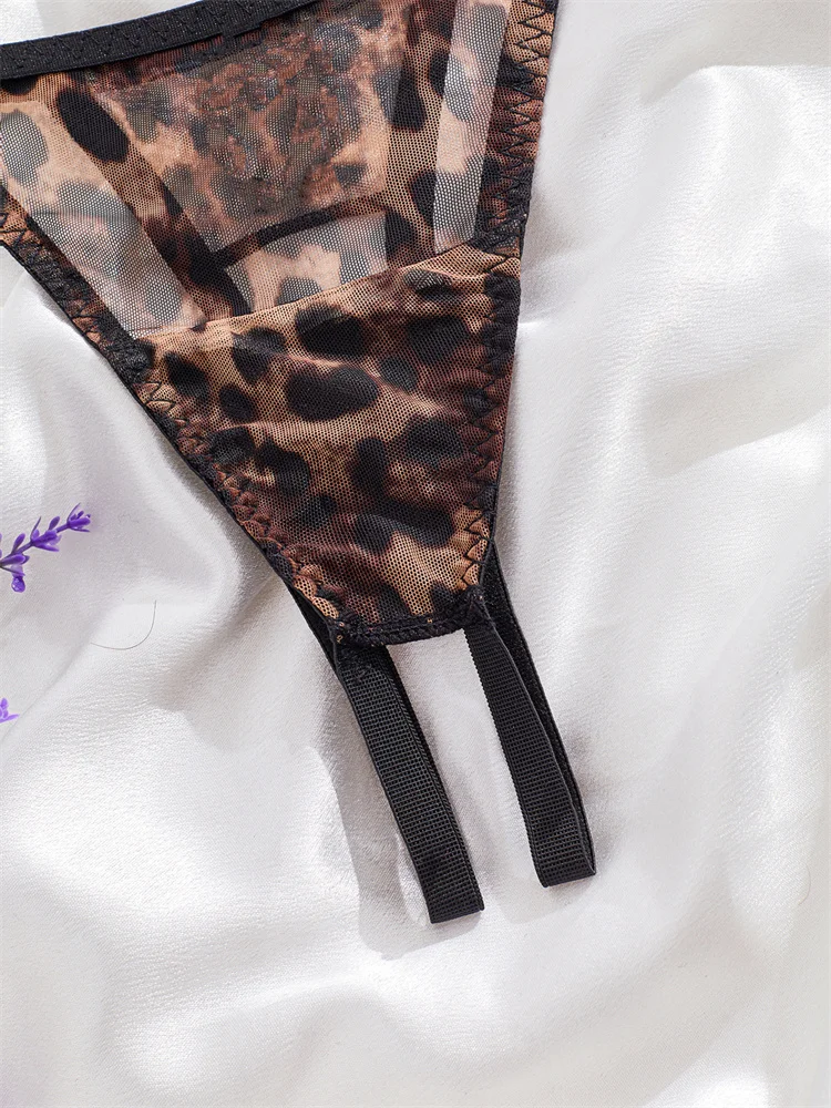 Back Closure View Hollow Bra Set