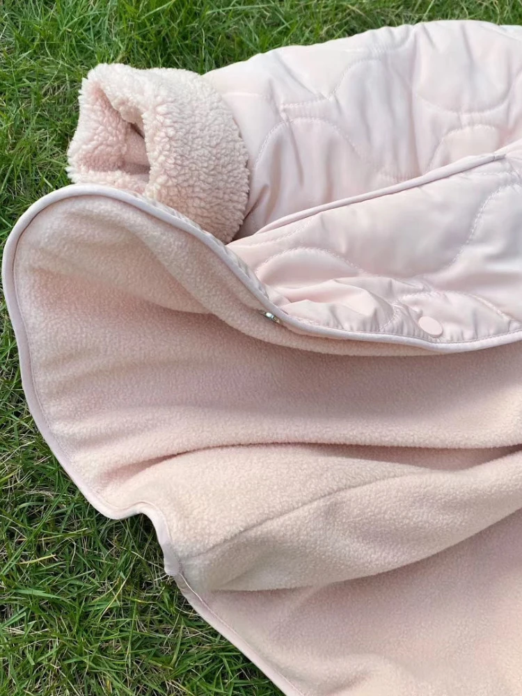 �Ƹ��ٿ� ���� ���� �м� ��ũ �е� ��Ʈ ��ī ������, ��Ʈ��Ʈ����, 2022 �ܿ�