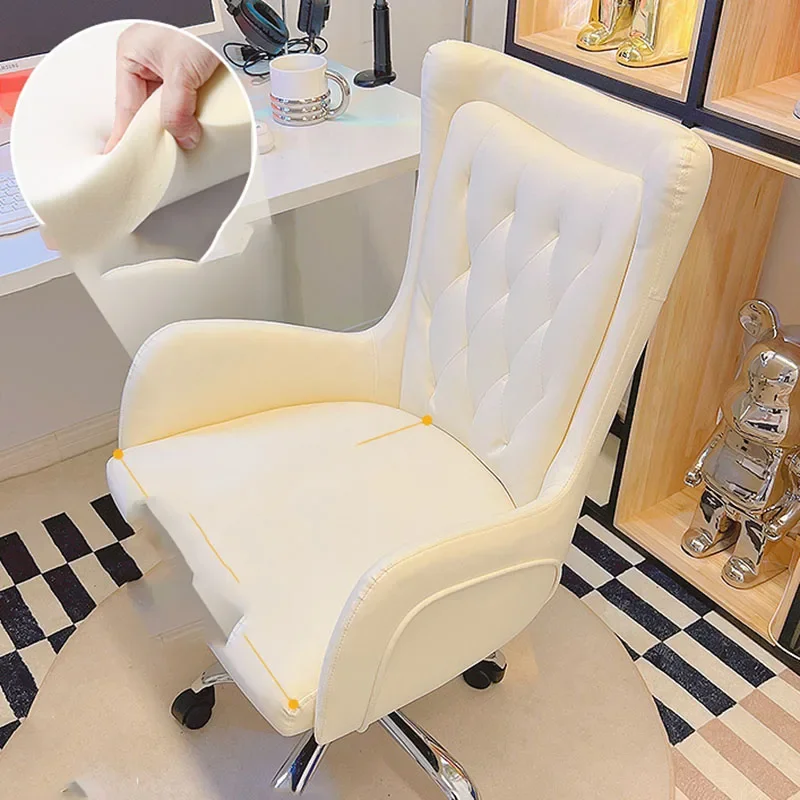 Рисунок 4 - Роскошное белое офисное кресло с поддержкой спинки