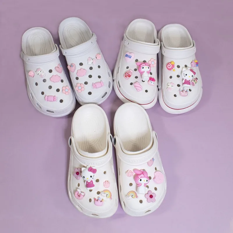 

Sanrio Hole Shoe Buckle Hello Kitty Kuromi Cinnamoroll Mymelody Kawaii Anime Cartoon Decoration DIY Detachable Cute Doll Model