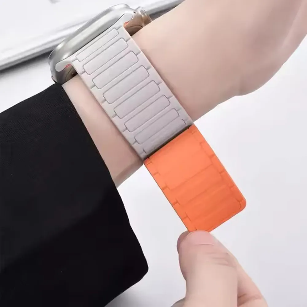 Seamless Magnetic Band Silicone Loop Strap