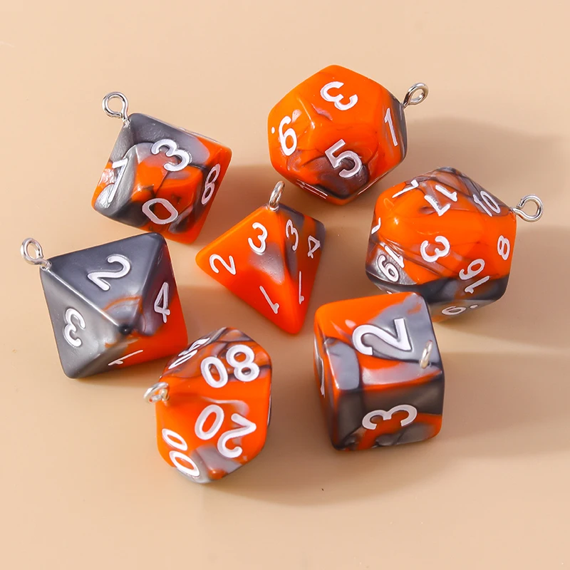 Leslie 7-teiliges Set Bunte Acryl-Würfel-Anhänger, Spierelemente, Mehrseitige Digitale Würfel-Charms, Tragbare Spielzeuge für DND RPG TRPG Spiele – Detail 16