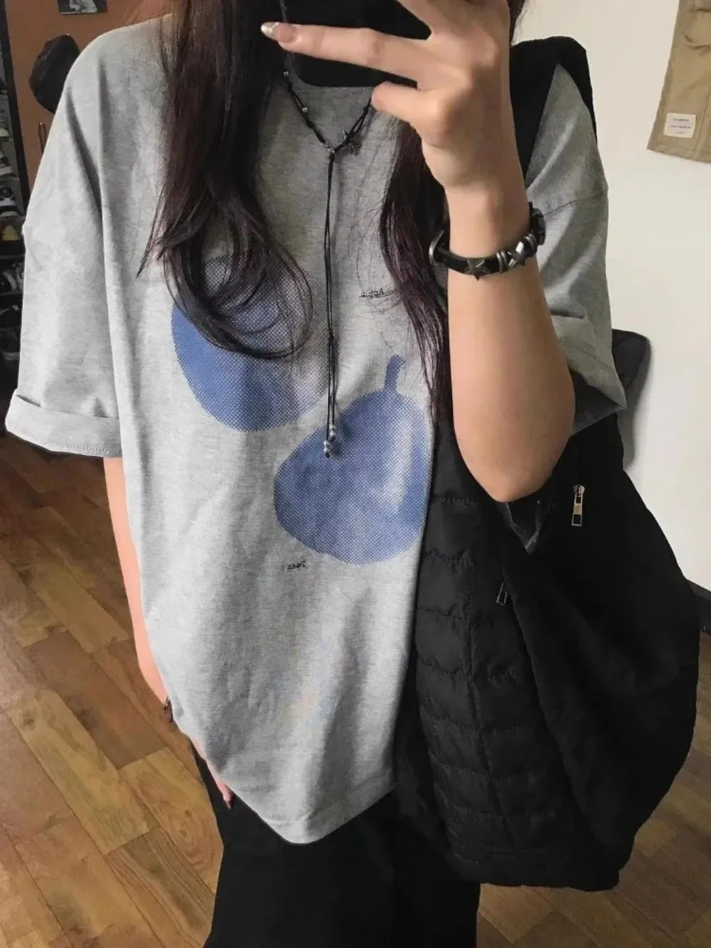 รูปสินค้า เสื้อผ้าแฟชั่นผู้หญิง ลายผลไม้สีฟ้า ฤดูร้อน