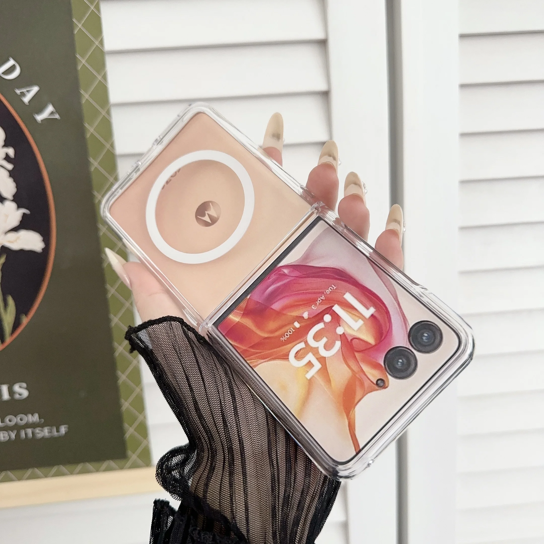 Transparent Shockproof Magnetic Hard Cover with Wireless Charging