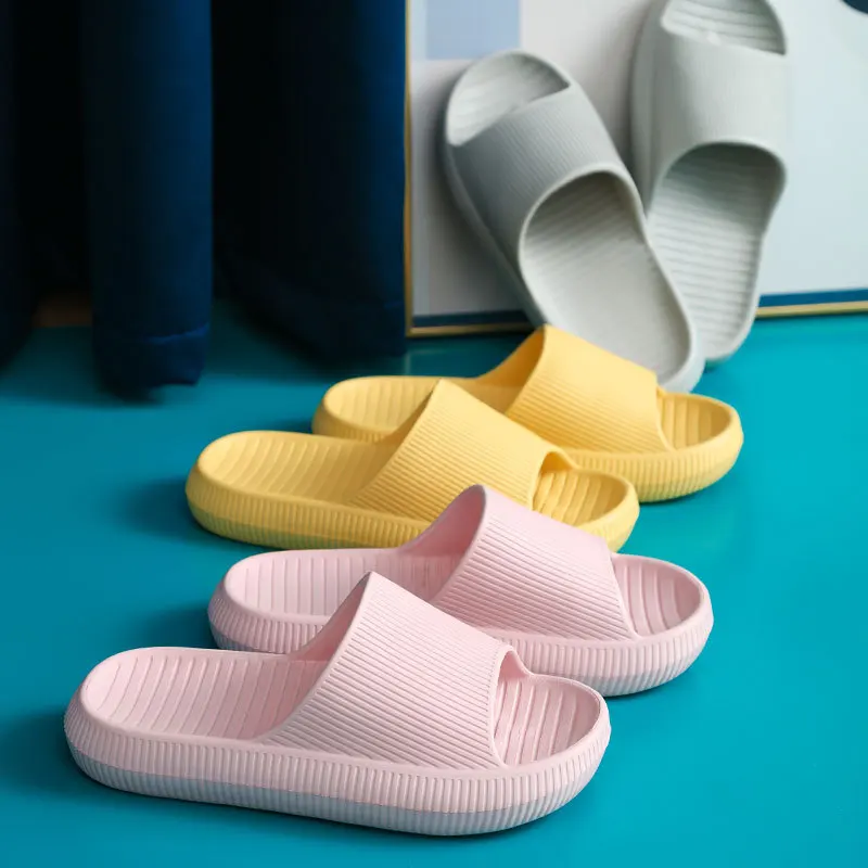 

Men Thick Platform Cloud Slippers Summer Beach Soft Sole Slide Sandals Leisure Men Ladies Indoor Bathroom Anti-Slip Shoes EVA