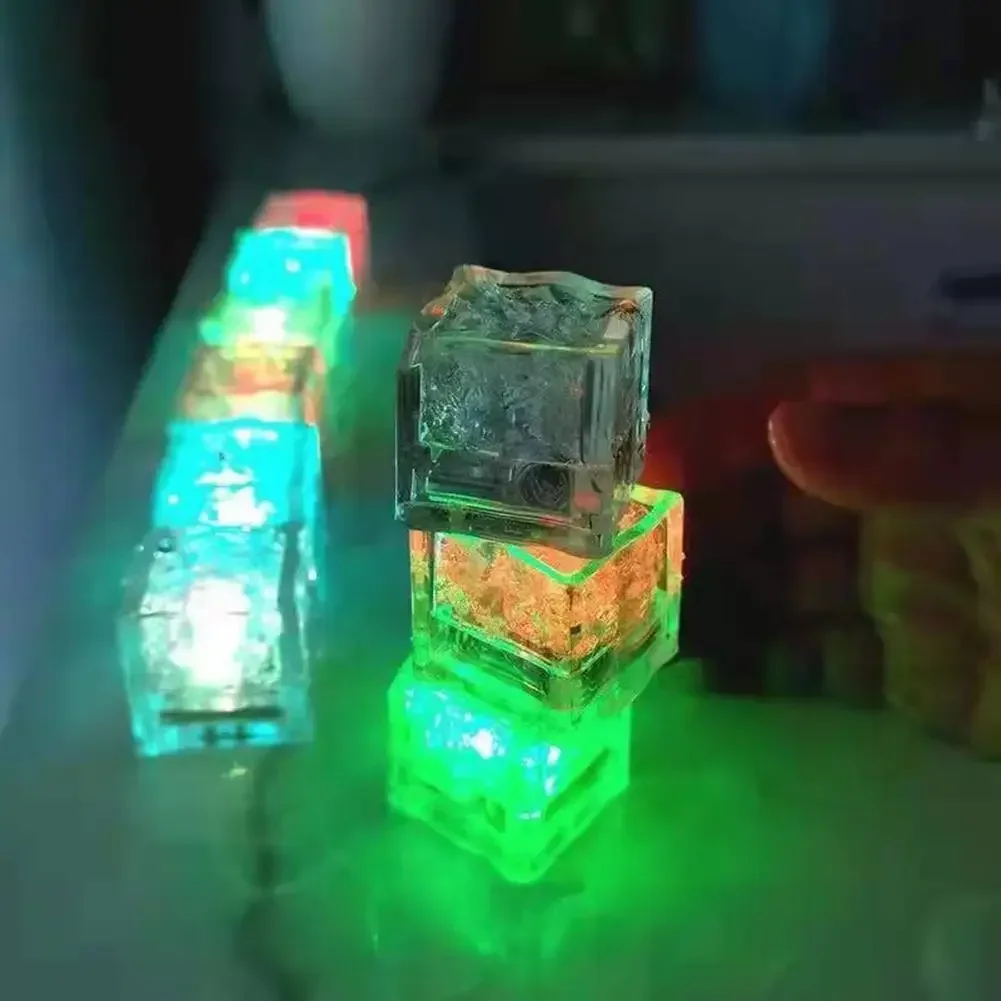 Cube de glace LED étanche, multi-documents, clignotant, brille dans la nuit, s'allume pour bar, club, fête à boire, décoration de vin
