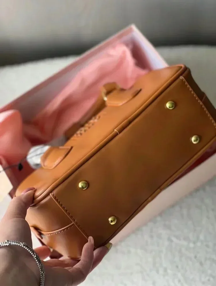 New Women's Style Briefcase, Fashionable Small Square Bag Boston Pillow Bag Bowling Hand Carrying One Shoulder Crossbody Bag Y2K 3