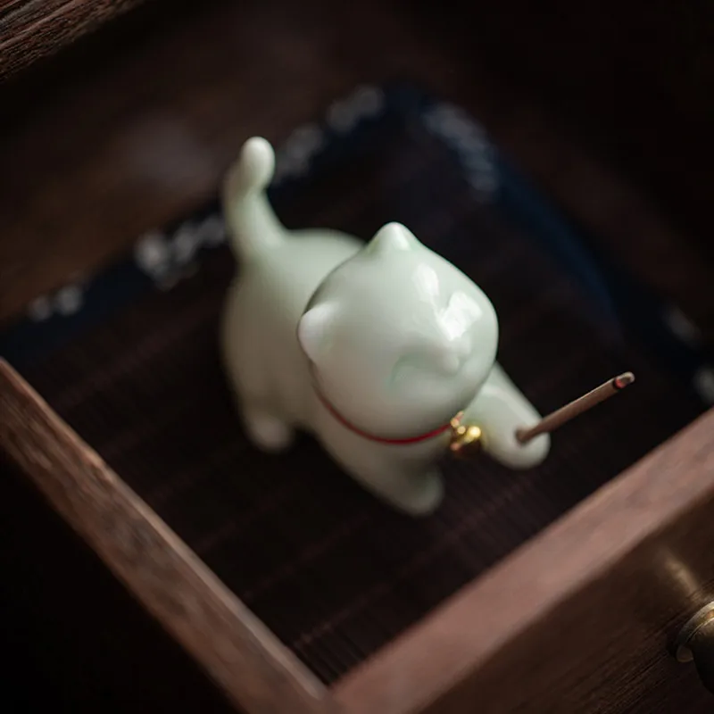 Creative Ceramic Tea Pet Cute Luck Cat White Porcelain Tabletop Decoration Animal Model Ornaments Tea Ceremony Accessories