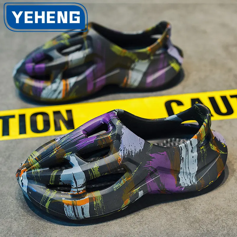

Summer Men Slippers Fashion Camouflage Shoes Skull Hollow Design Thick Bottom Home Soft EVA Non-slip Beach Sandals Free shipping