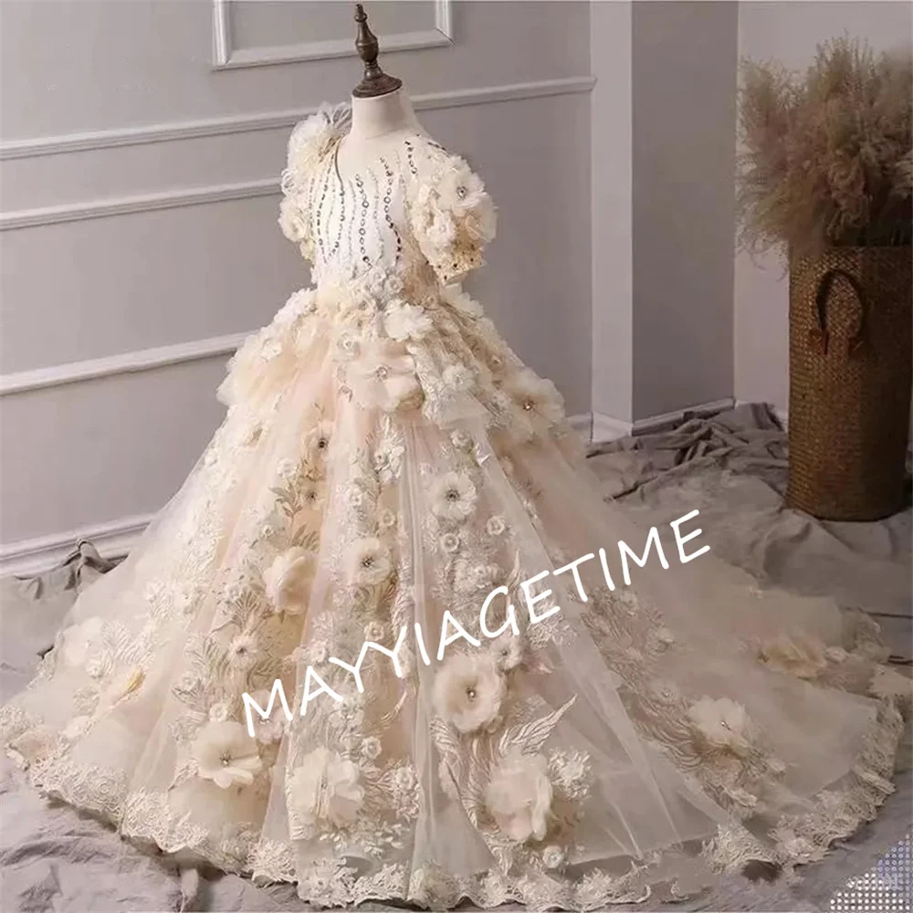 

Luxury Champagne Flower Girl Dresses 2023 3D Floral Appliques Sparkly Sequined Beaded Kids Birthday Pageant First Communion Gown