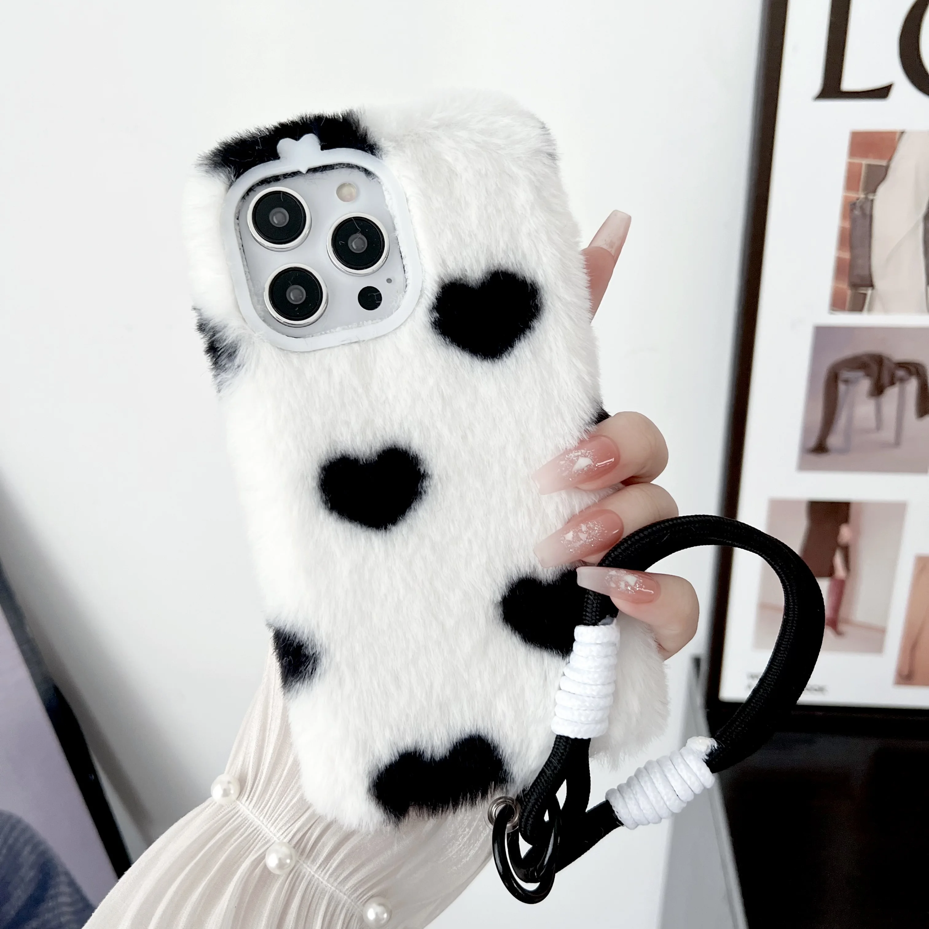 Chic Love Heart Plush Fluffy Phone Case