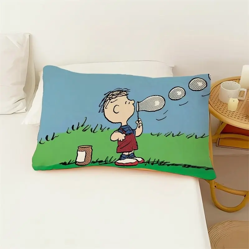 thumbnail image 1 of Funda de almohada de una sola cara con dibujos animados de Snoopy, Woodstock y Charlie Brown, ropa de cama creativa para estudiantes y niños al por mayor, 1 of 5