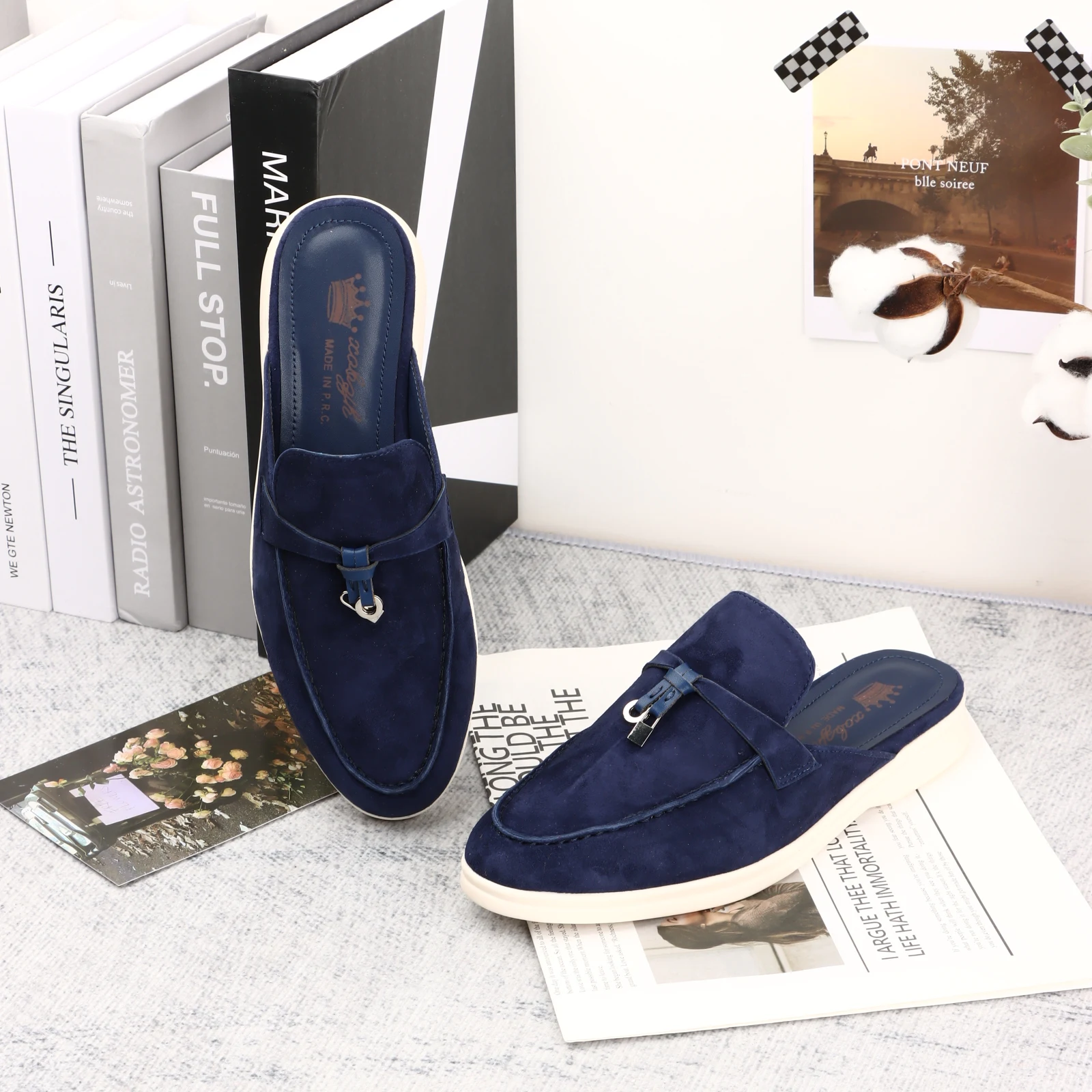 

Designer Babouche Charms Summer Walk Loafers Men Mules Open Style Half Slippers Suede Backless Flat Casual Luxury Women Shoes