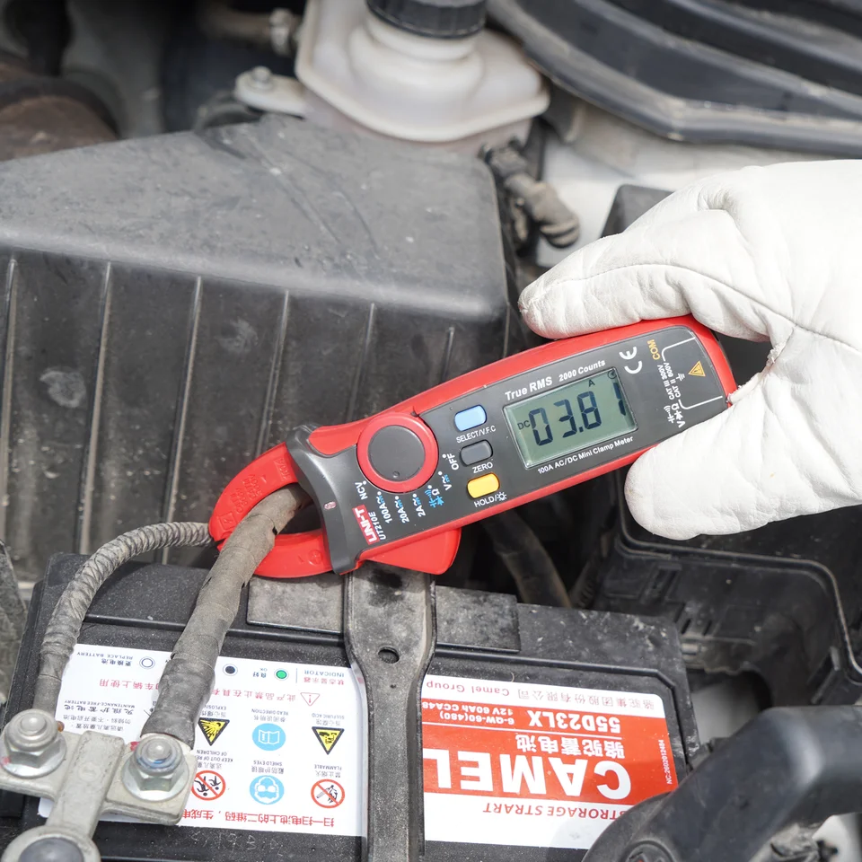 UNI-T UT216 Pinza Amperometrica True RMS 600A - Misura Corrente AC/DC, Con NCV E Torcia