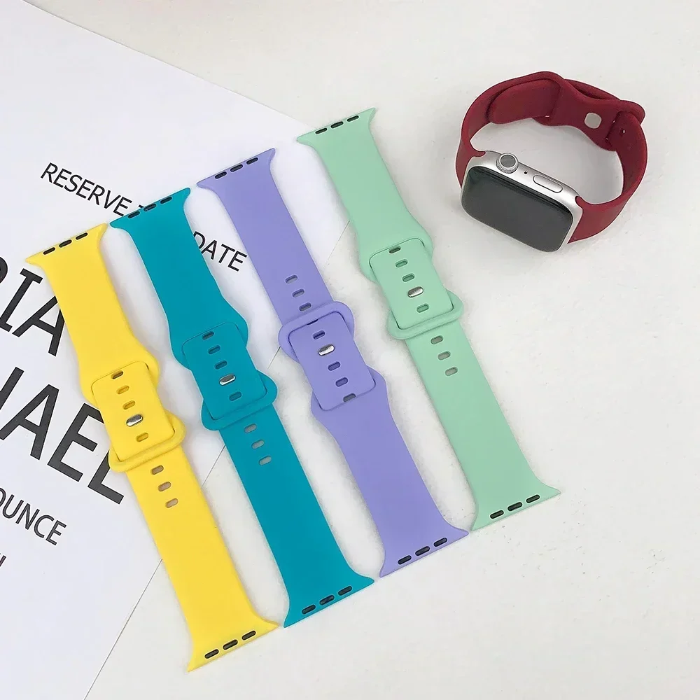 Premium Soft Silicone Smartwatch Band - Versatile Sport Strap Bracelet