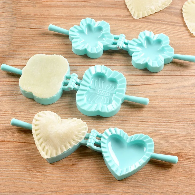 Sebea2e61eb72430aa33da1ce2ce0e2eaw 3 Model Kitchen Dumpling Mold Heart Butterfly Flower Shape DIY Dumplings Making Dough Press Pie Dumpling Mold Maker