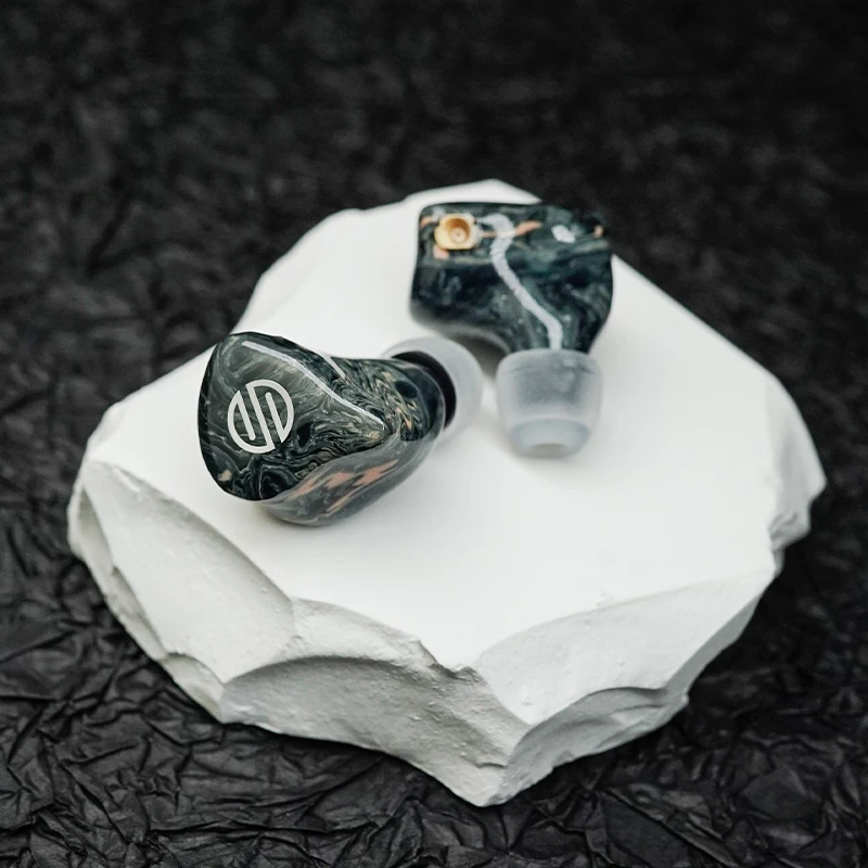 BGVP Phantom 8 Drivers EST BCD In-ear Hybrid Monitors Bone Conduction Temperature Change Housing Earphone 2