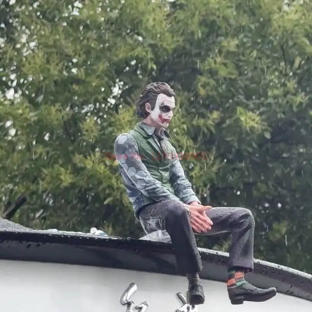 Pendentif Voiture Joker Heath Ledger - Cordon Inclus - Accessoire Auto Et Décoration Maison