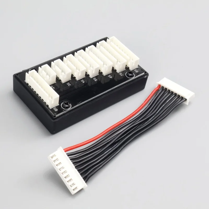 Vue d'ensemble de la carte d'équilibre de charge Lipo 2-8S montrant les ports de connexion