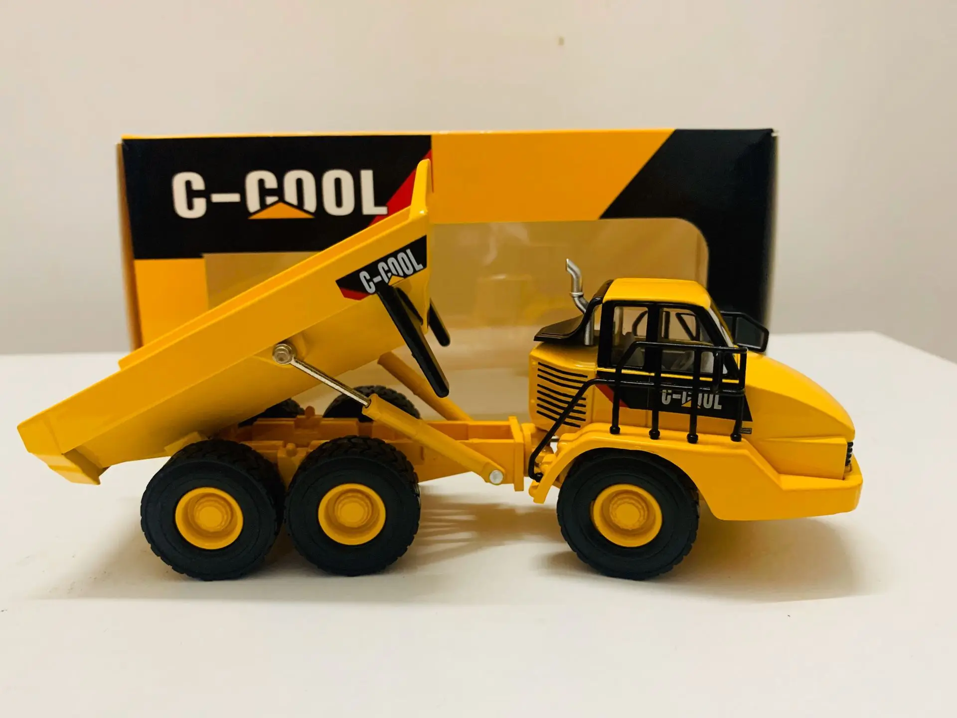 1/64 Scale DieCast/Plastic Model - Articulated Truck - Construction Vehicle - By C-COOL