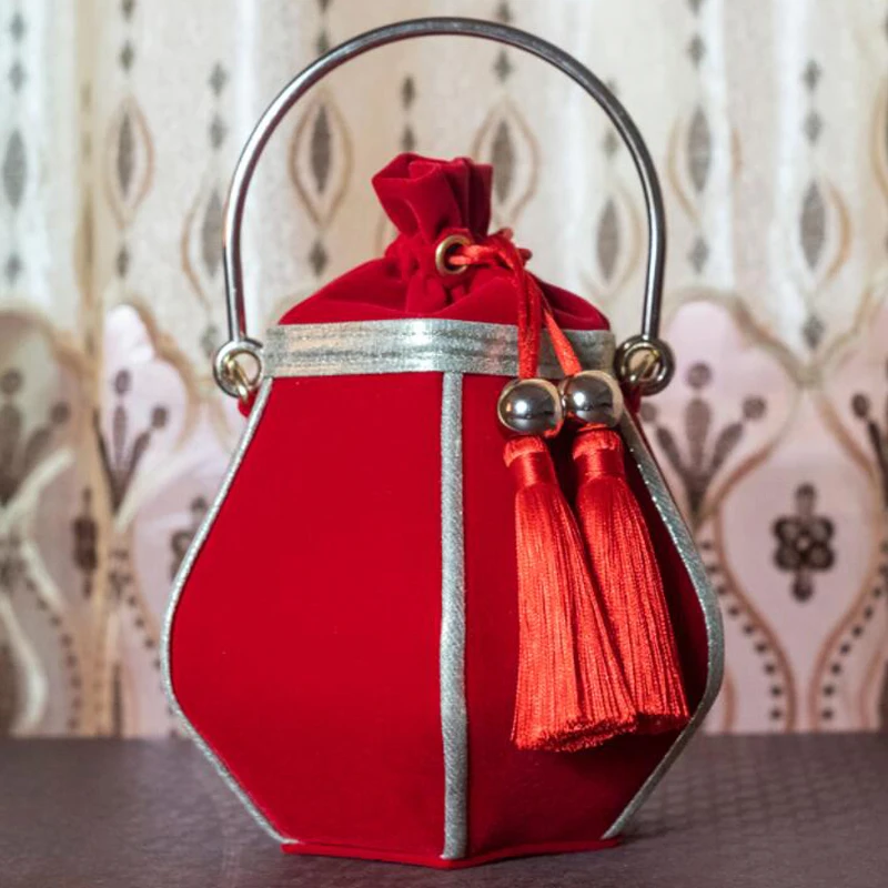 

Original Designer Bag Red Tassel Bucket Bag for Women Retro Lantern Shape Handbag Fashion Party Wedding Evening Clutches