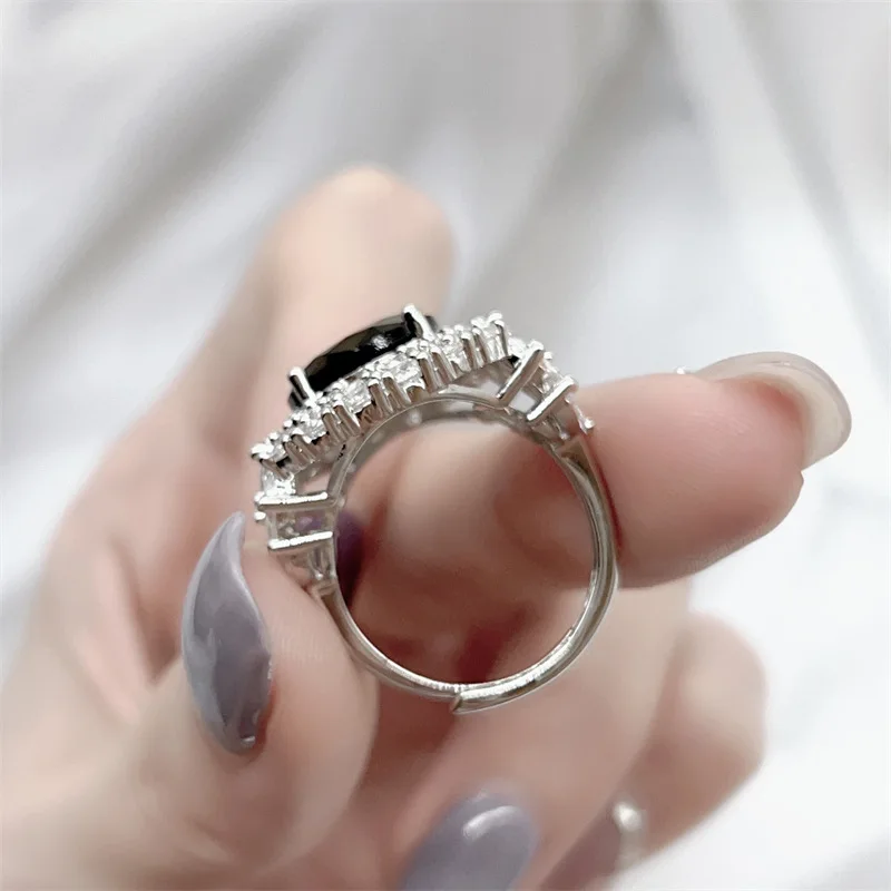 Vintage Cluster Black Round Stone Cocktail Rings for Women Party