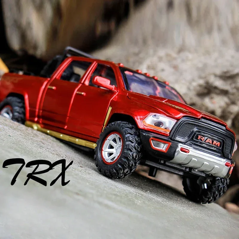 Diecast 1/32 Scale Dodge Ram TRX Pickup Car Model Sound Light Pullback Collective Voiture Home Decor Boy Car Gift Birthday 2