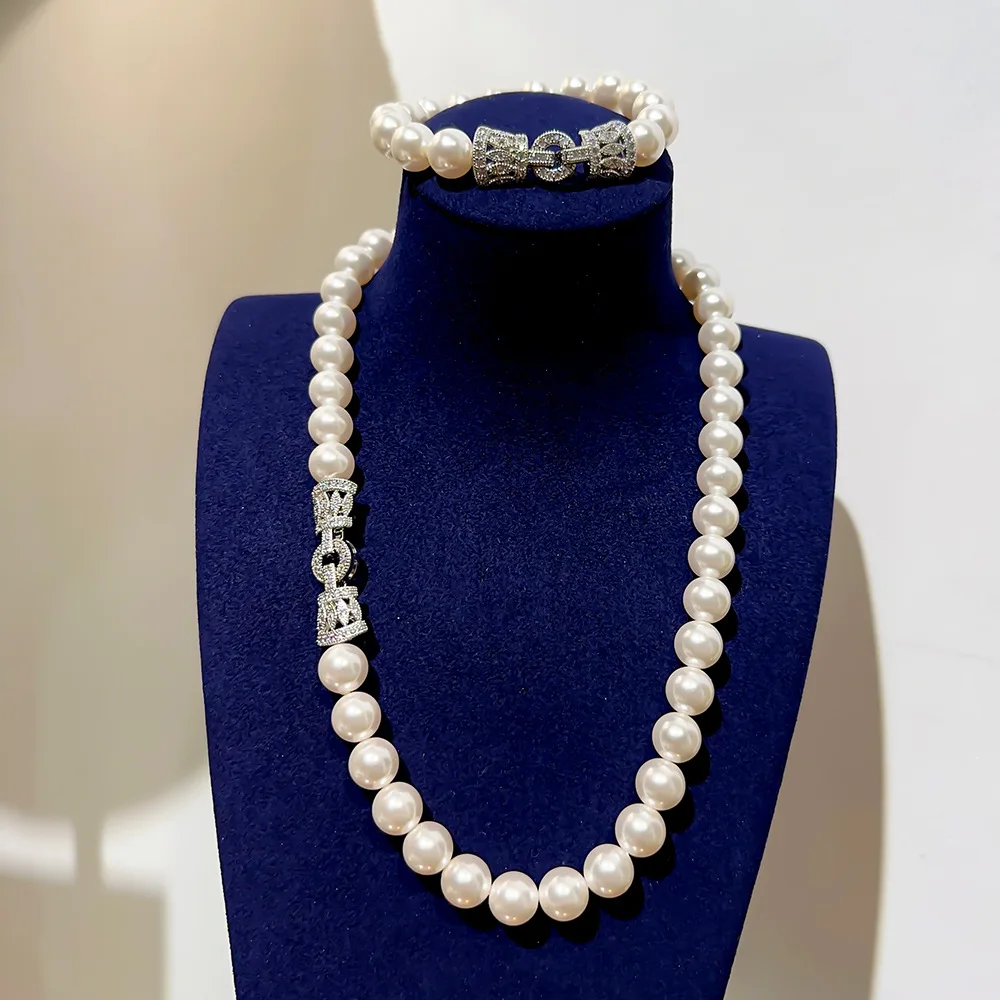 

Женское Ожерелье-браслет T-square Diamond с пряжкой