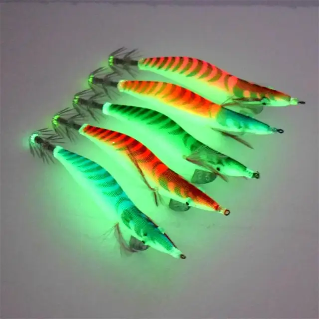 Luminous Wooden Shrimp Bait 1