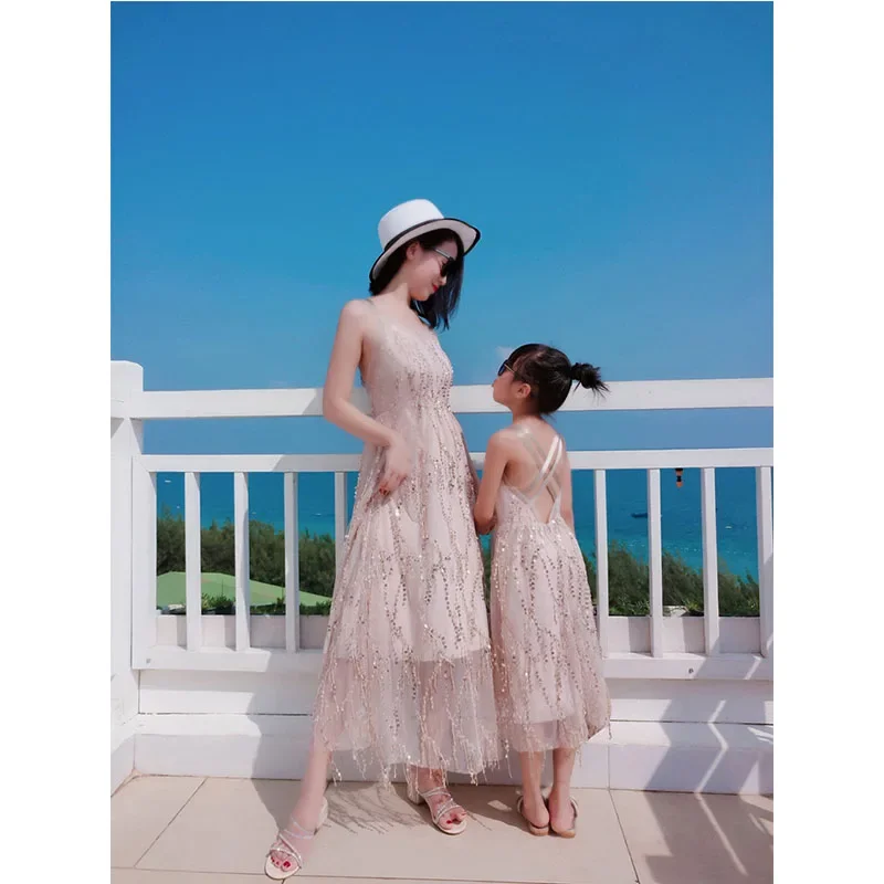 

2024 Matching Family Outfits Dresses Mum Daughter Camisole Frock Summer New Women Girls Fashion Casual Vacation Backless Skirts